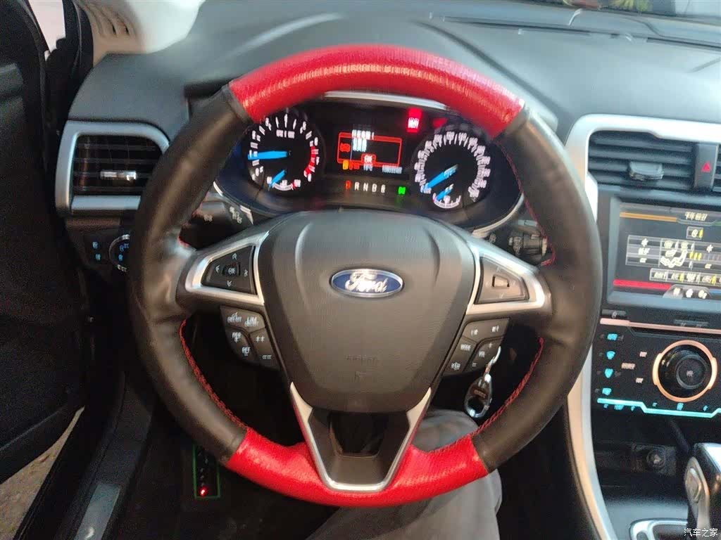 Ford Mondeo, 2015 3