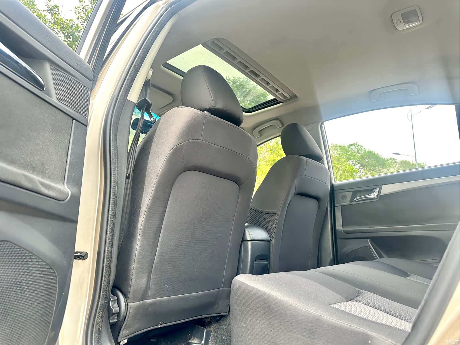 Roewe 350, 2016 28