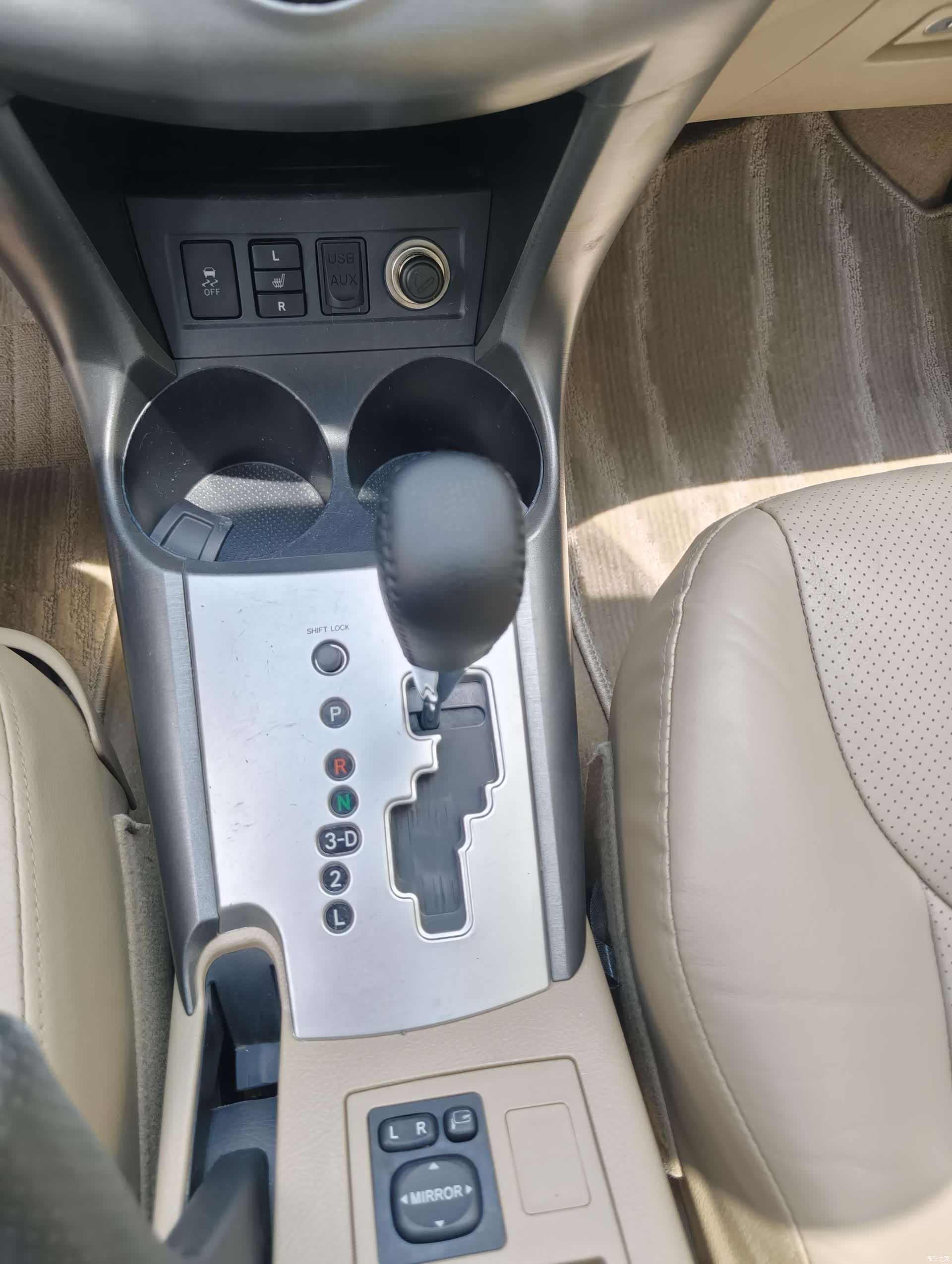 Toyota RAV4, 2013 13