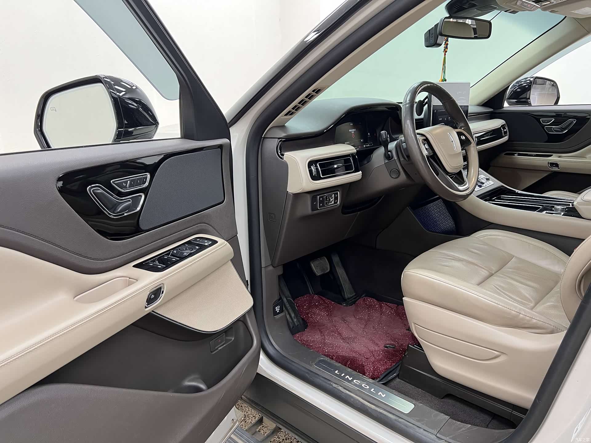 Lincoln Aviator, 2021 14