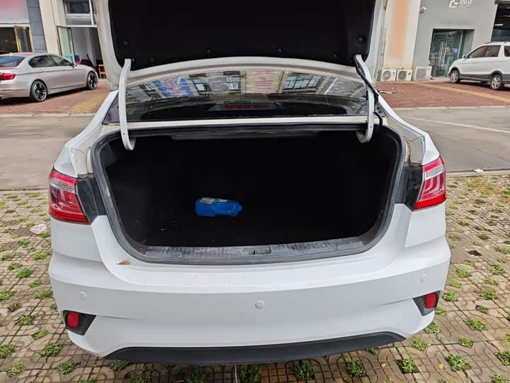 Changan Eado DT 2018 1.6L МКПП zhi xiang xing