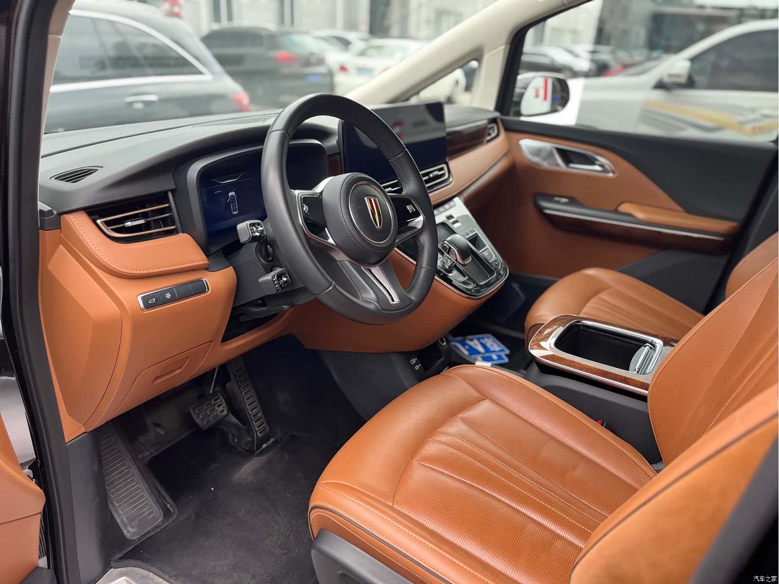 Hongqi HQ9, 2023 6