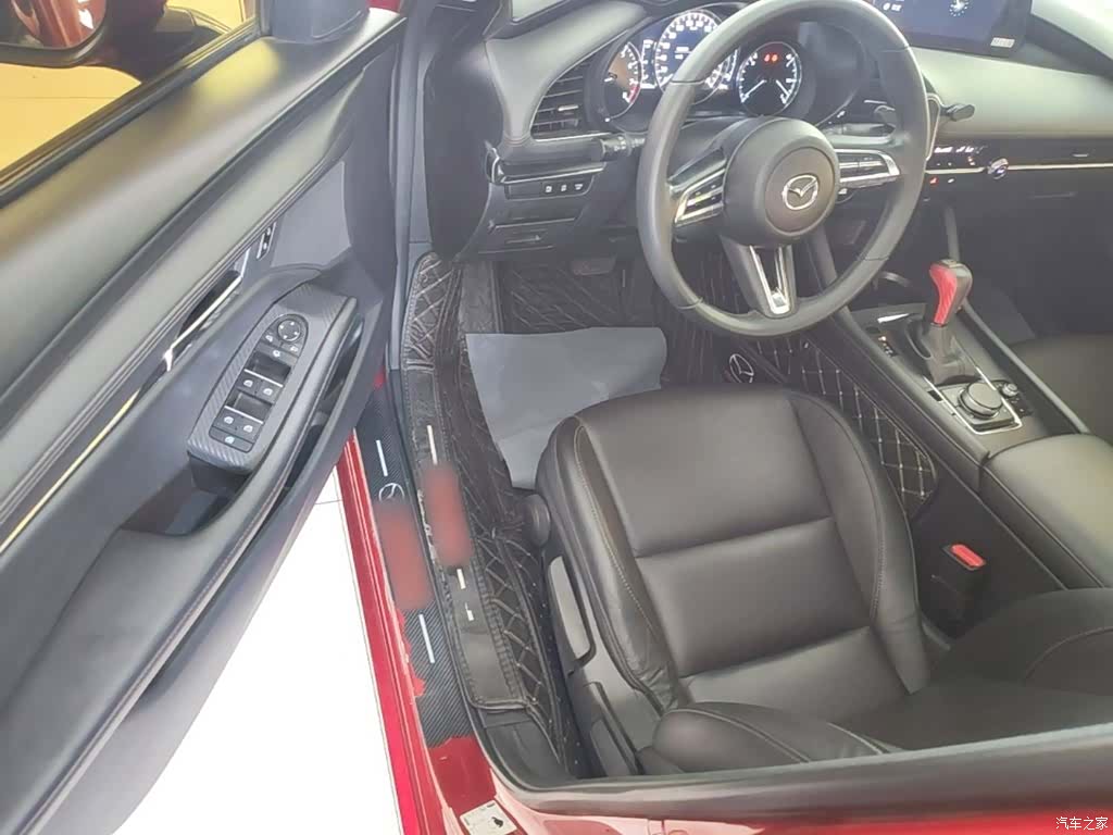 Mazda Mazda3, 2020 16