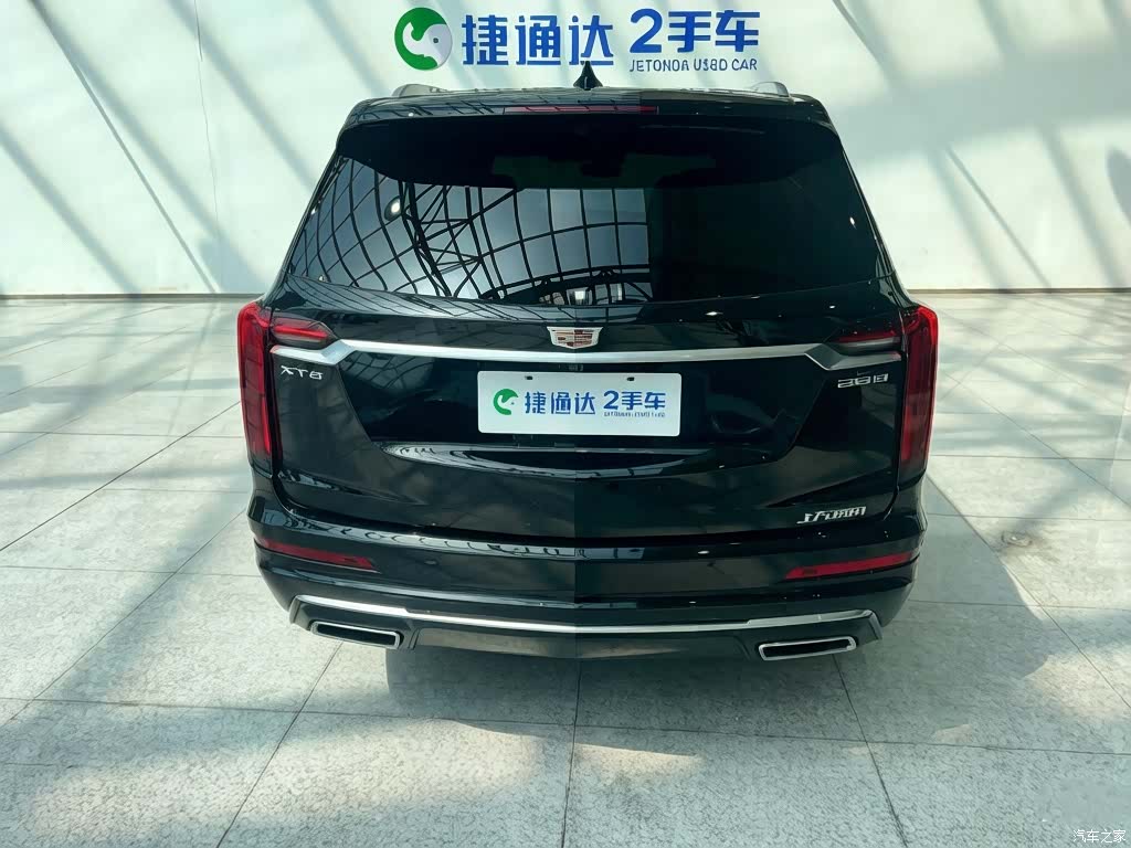 Cadillac XT6, 2022 2