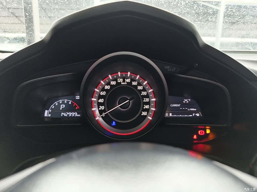 Mazda Mazda3, 2016 12