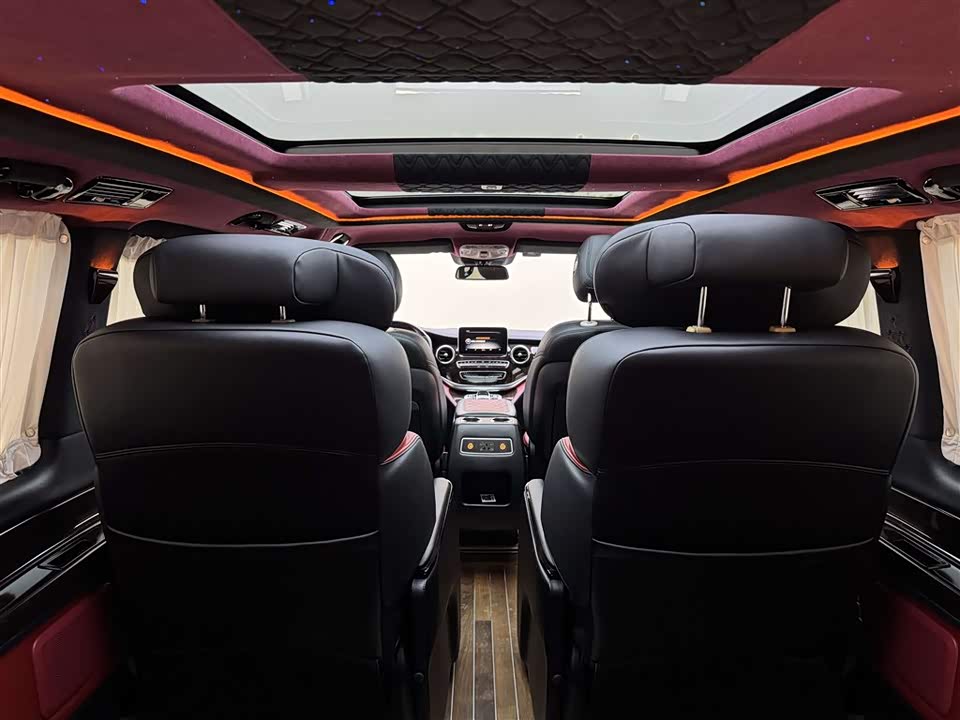 Mercedes-Benz V-class