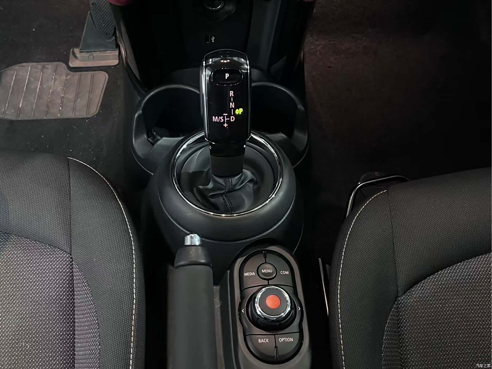 Mini ONE, 2021 11