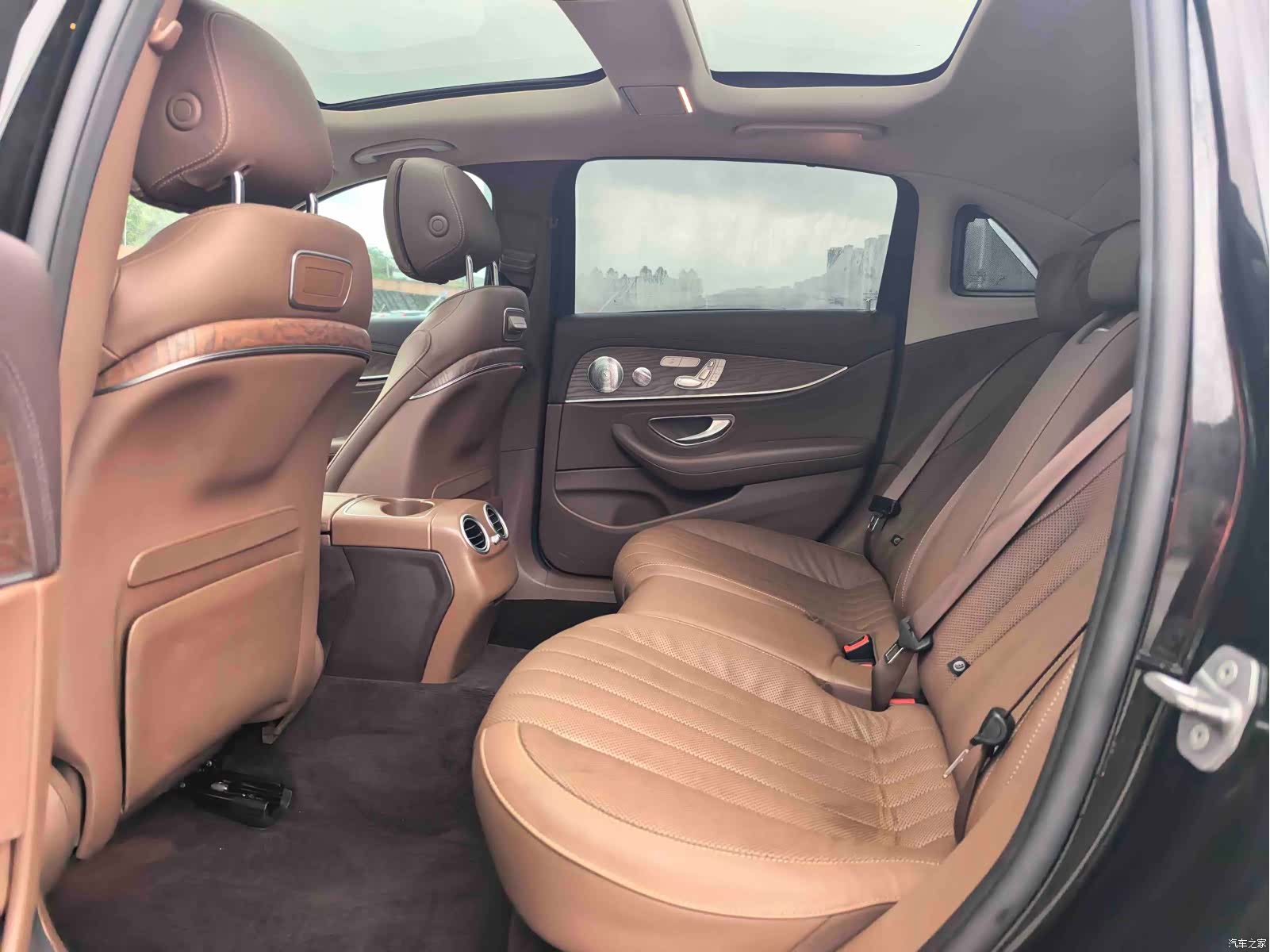 Mercedes-Benz E-Class, 2020 все фото