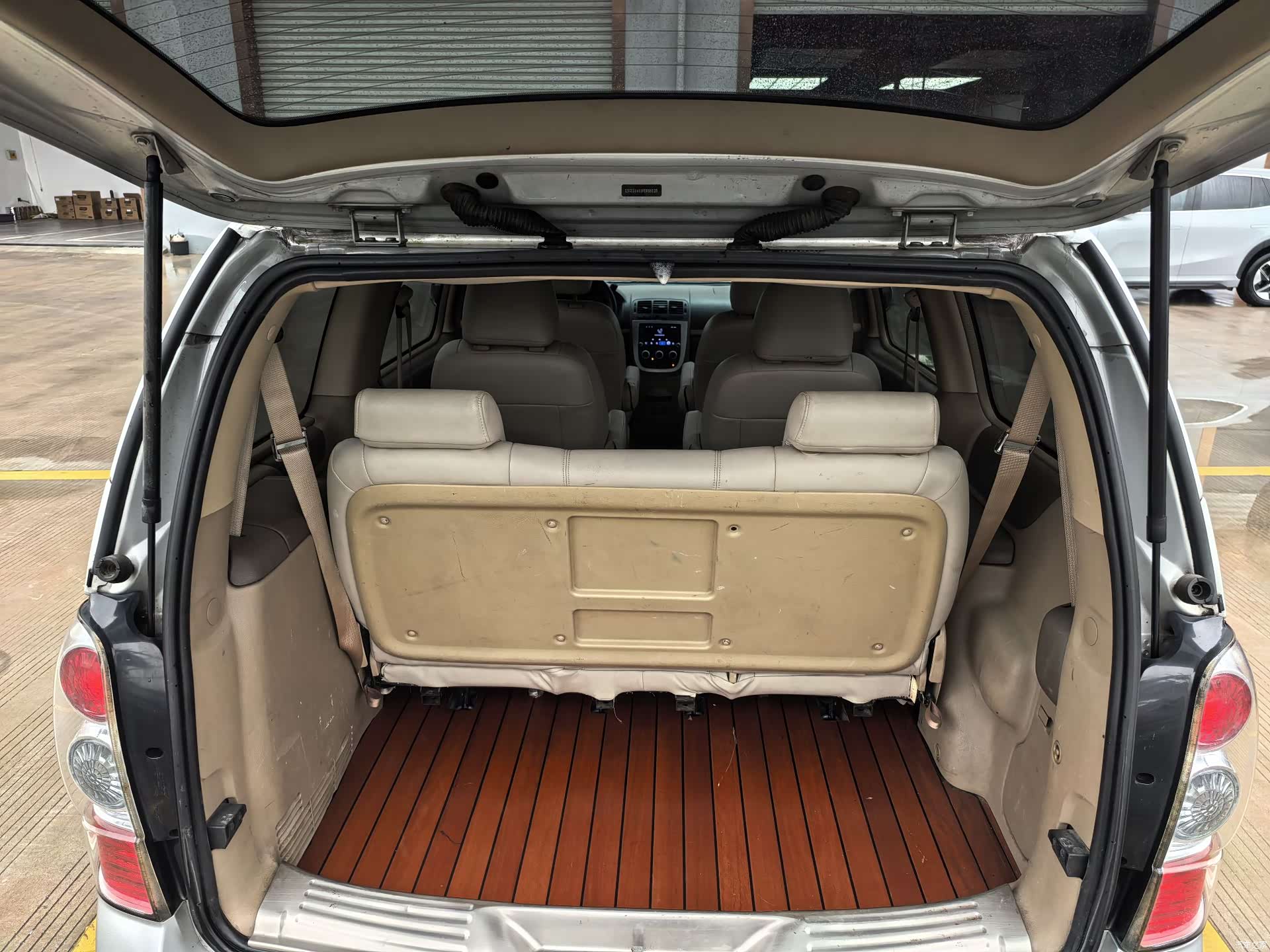 Buick GL8, 2015 9