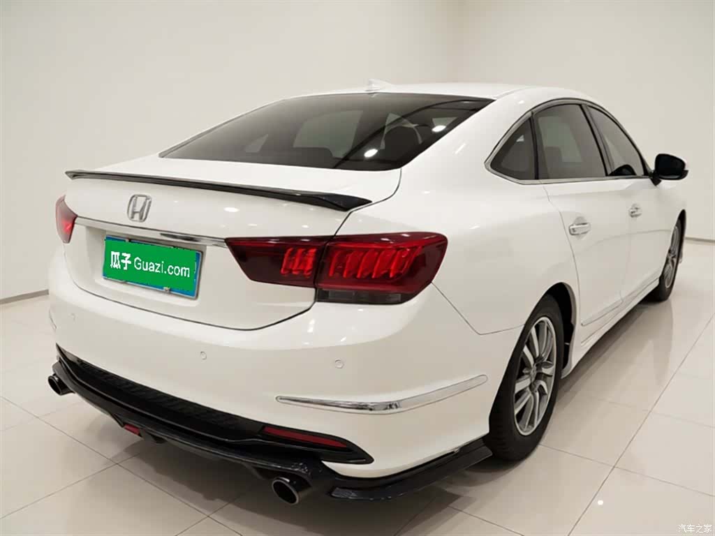 Honda Spirior, 2015 все фото