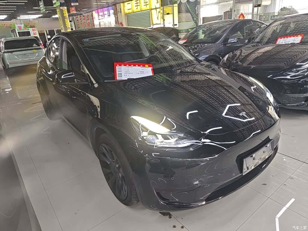 Tesla Model Y, 2022 4