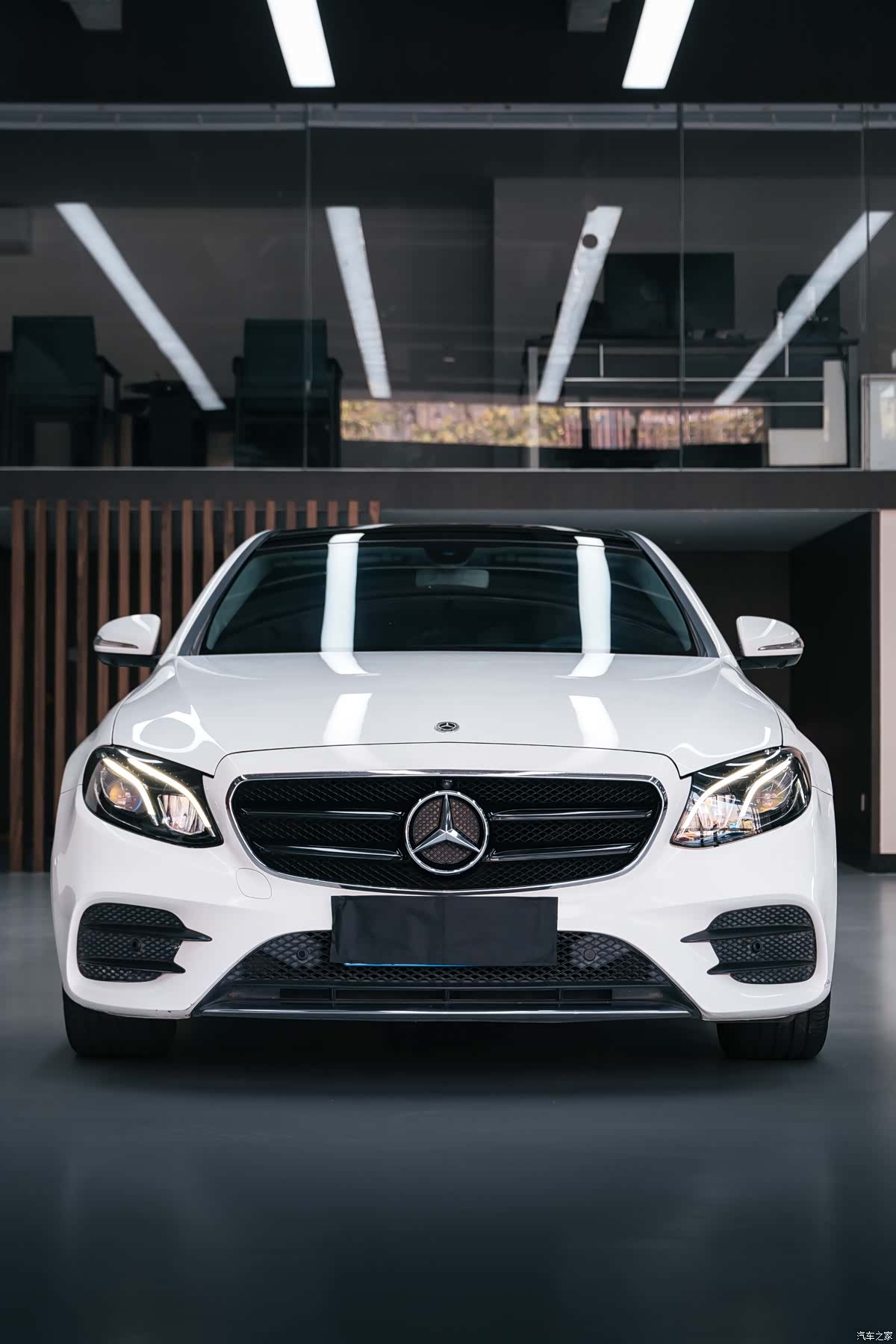 Mercedes-Benz E-Class, 2018 2