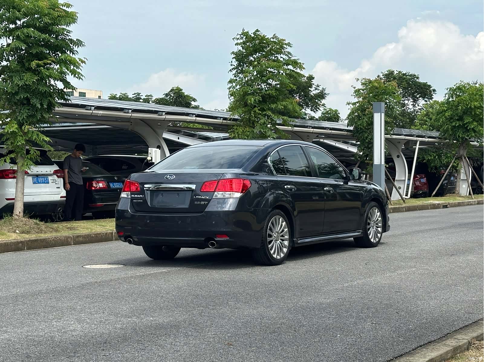 Subaru Legacy, 2011 4