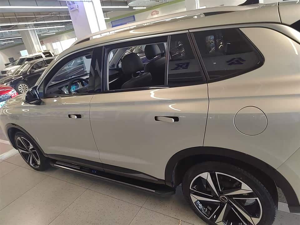 Roewe RX5 MAX Roewe RX5 MAX