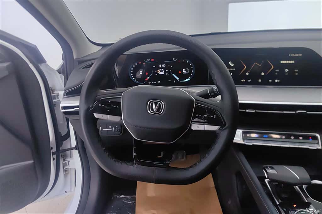 Changan Eado, 2025 15