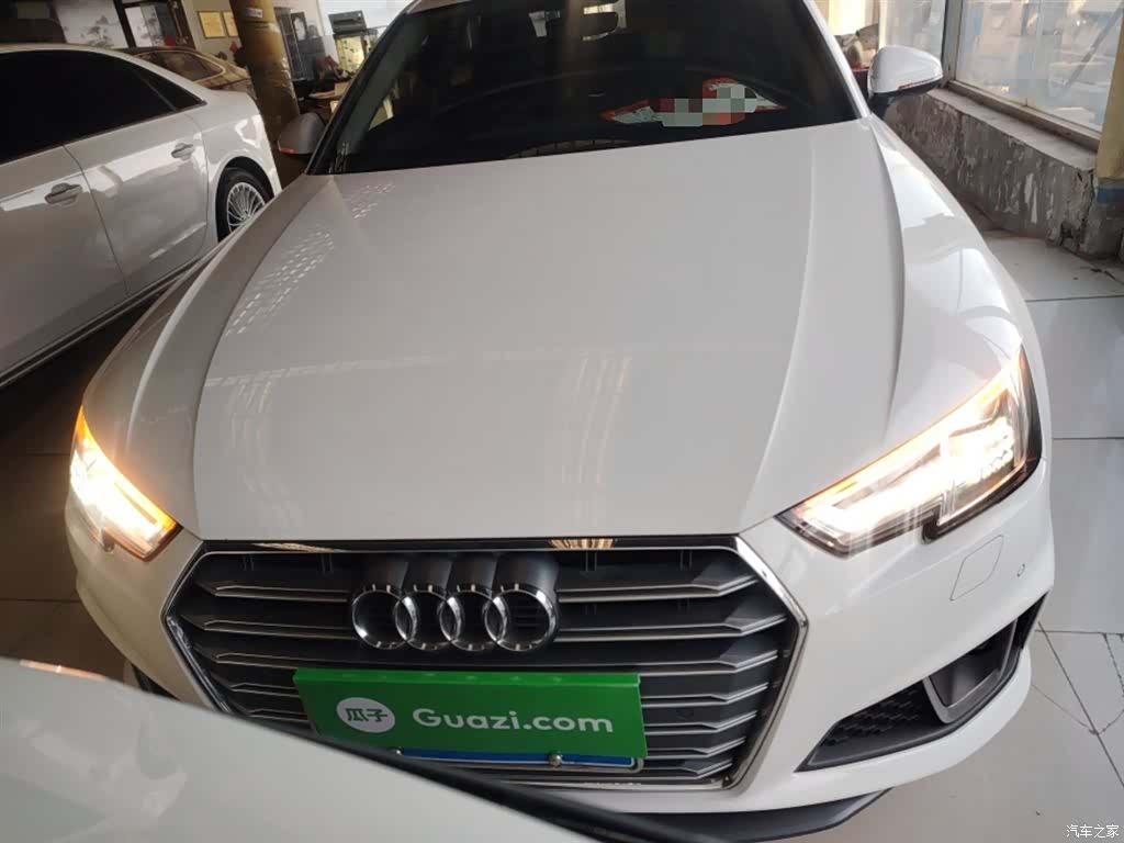 Audi A4L, 2019 3