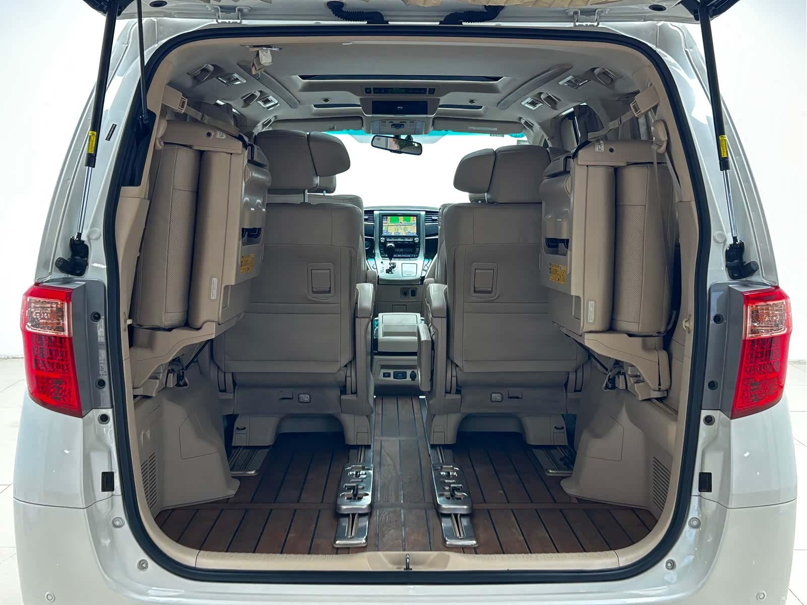 Toyota Alphard, 2015 23