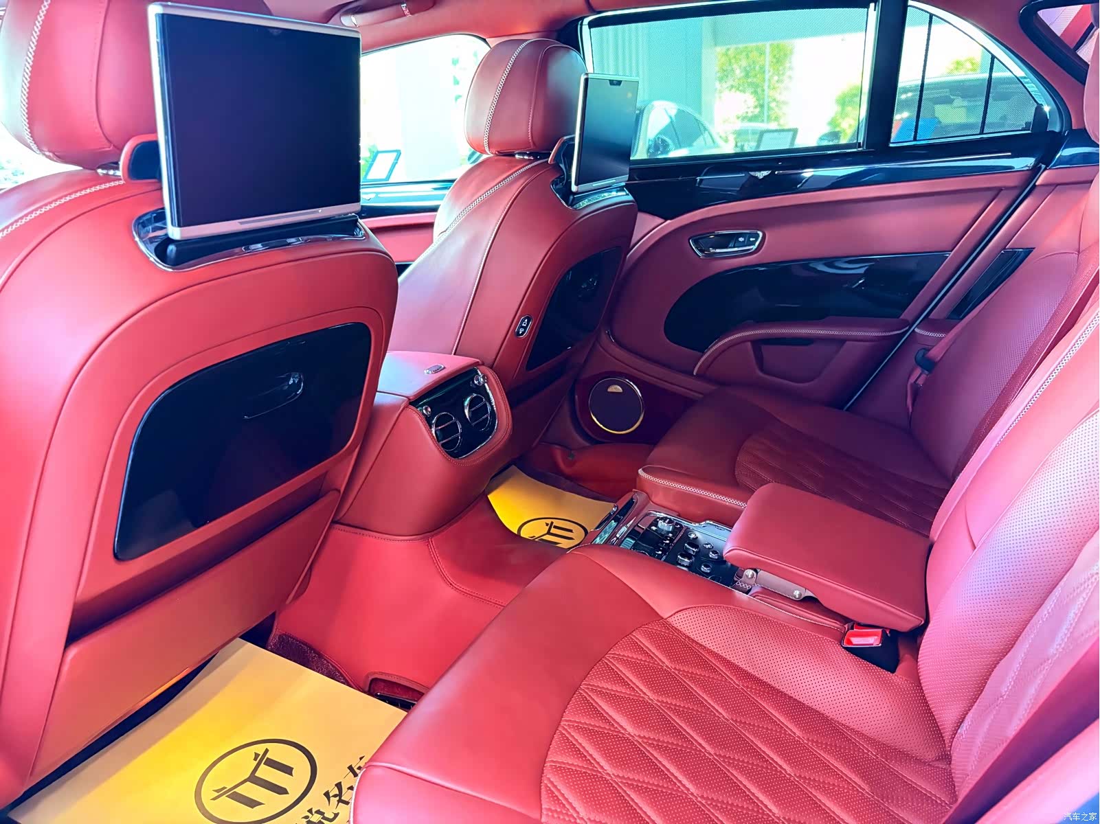 Bentley Mulsanne, 2018 12