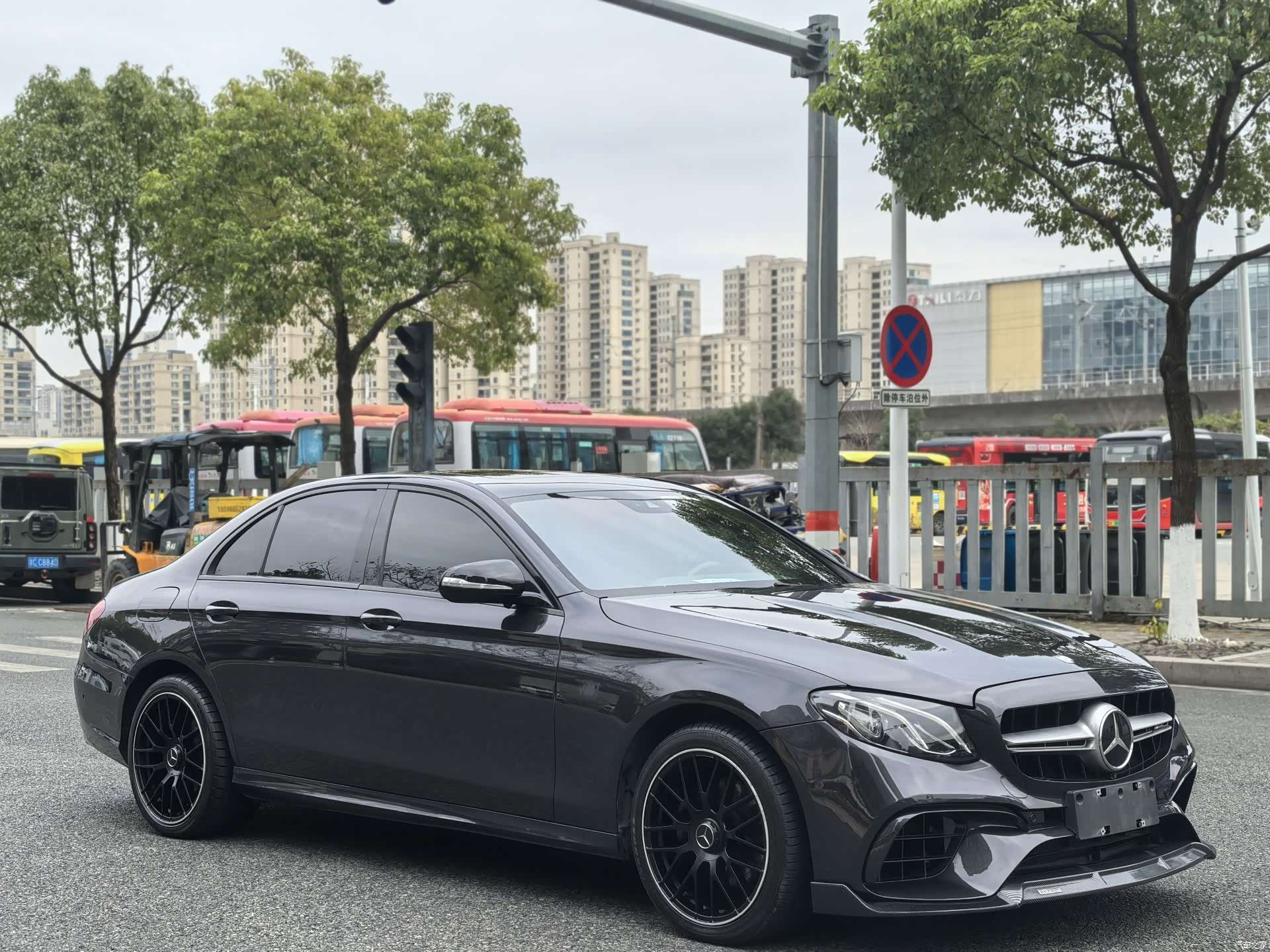 Mercedes-Benz E-Class, 2017 3