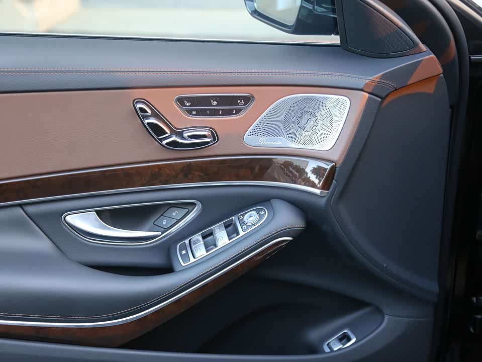 Mercedes-Benz Maybach S-class