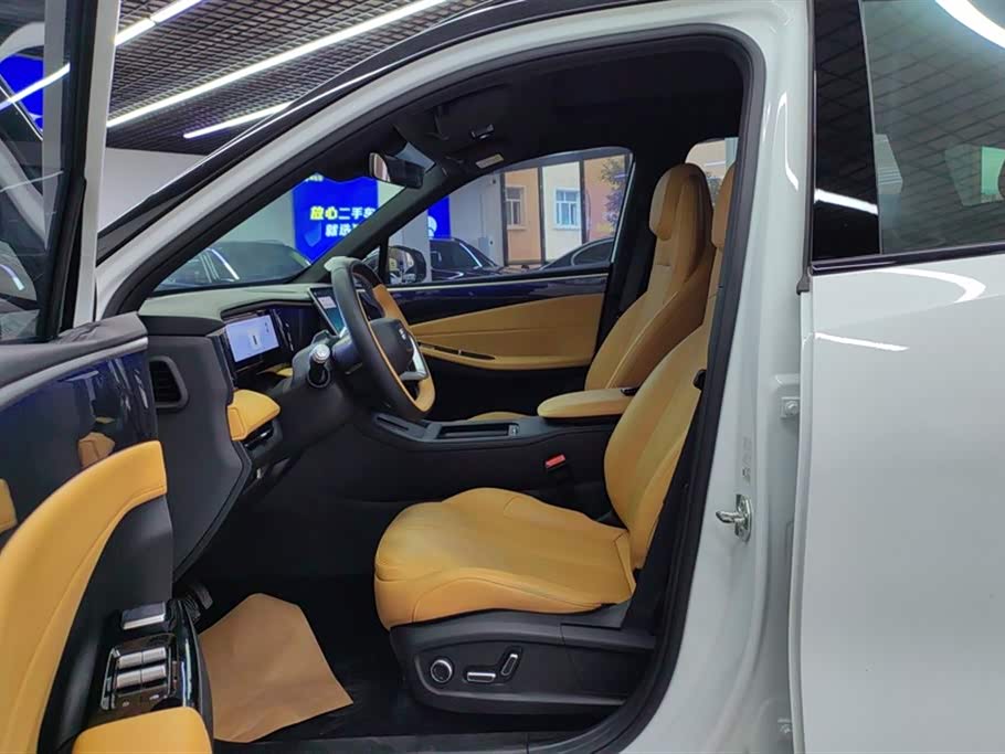 Geely Galaxy Galaxy L7