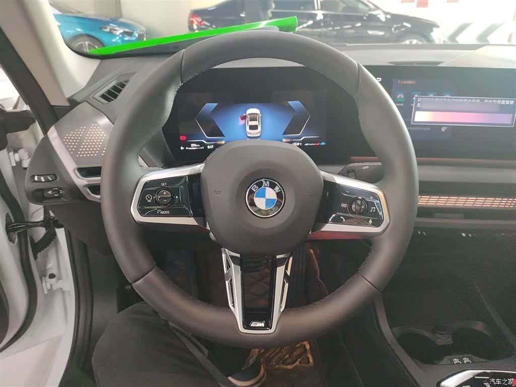 BMW 2 Series, 2025 11