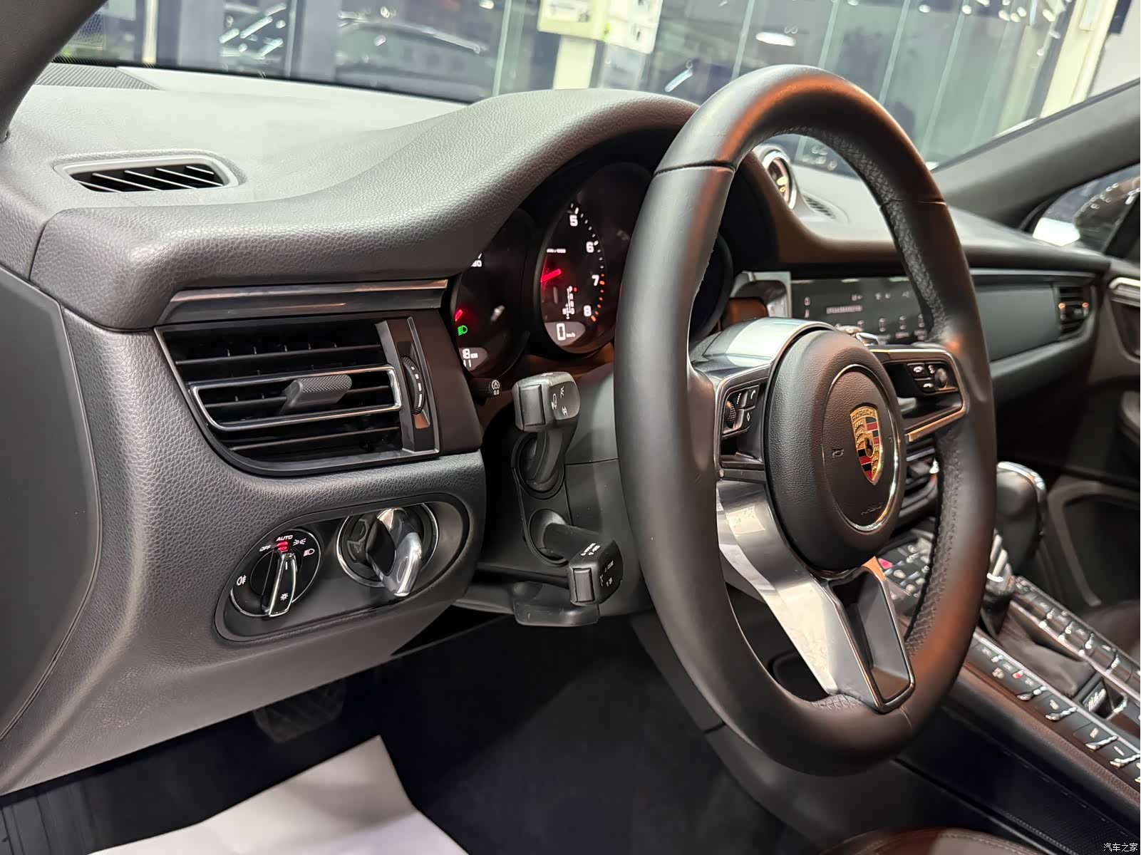 Porsche Macan, 2020 15