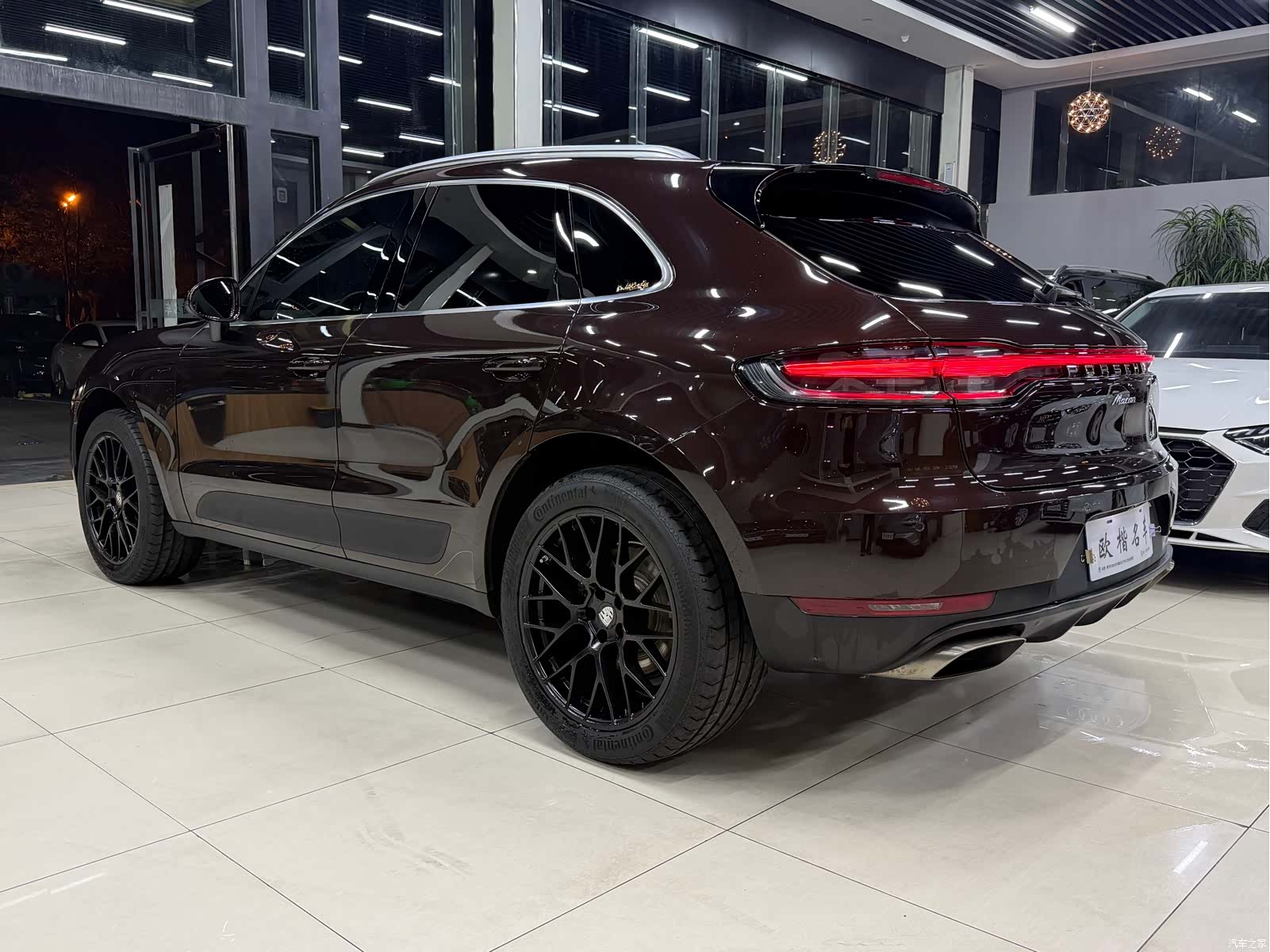 Porsche Macan, 2020 все фото