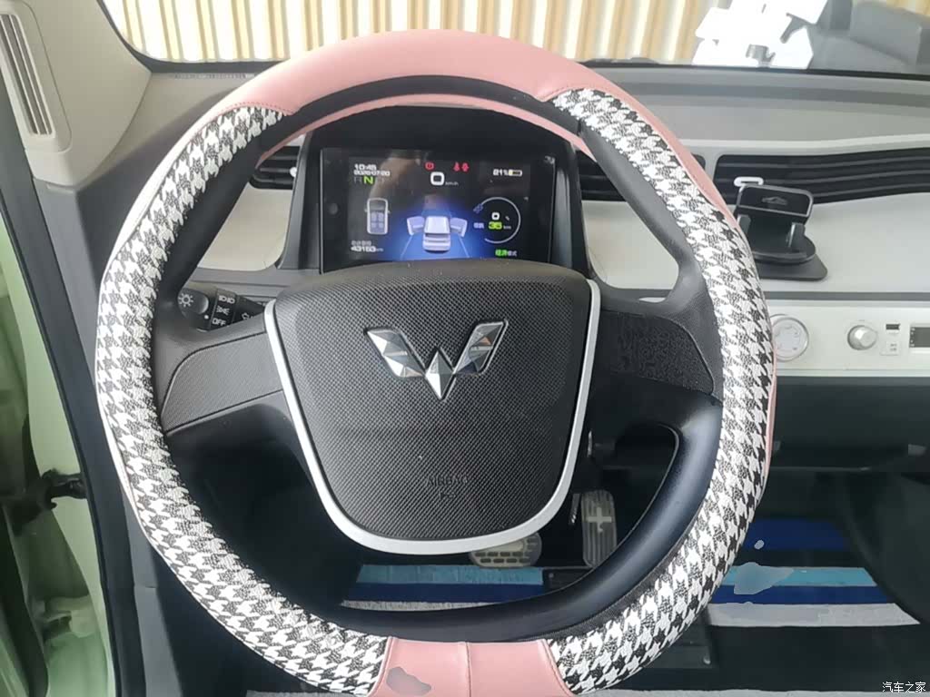 Wuling MINIEV, 2021 11