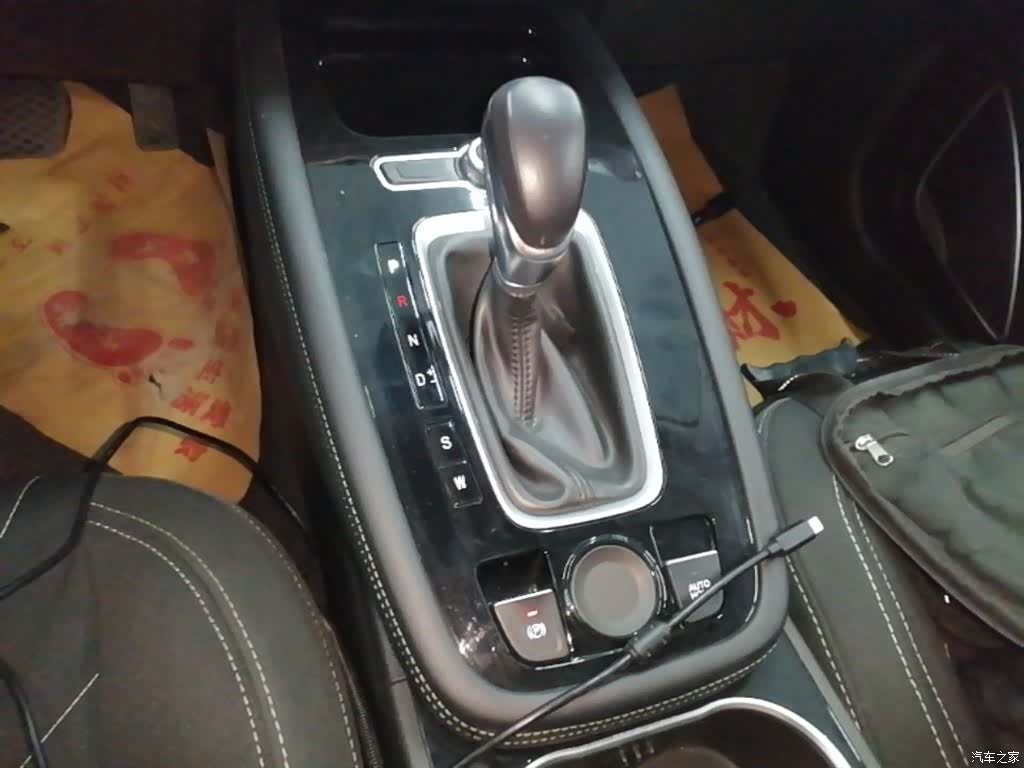 Jetour X70, 2018 14