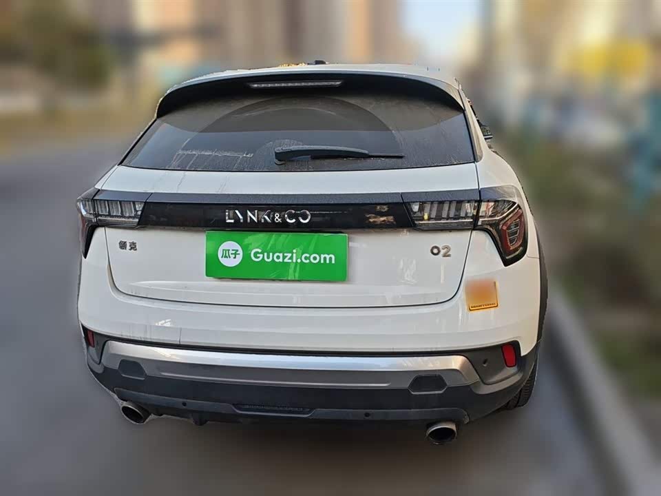 Lynk & Co 02