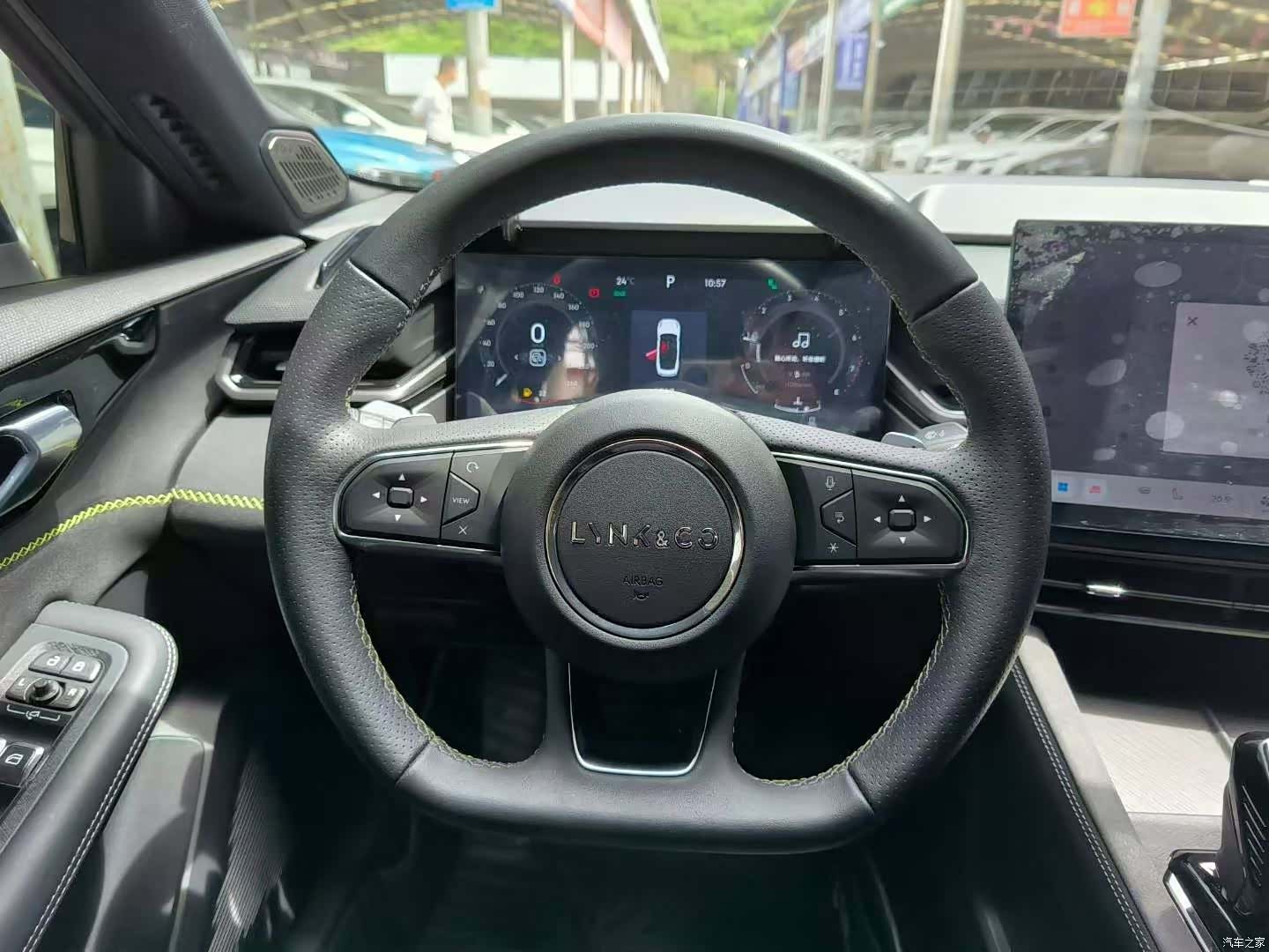 Lynk & Co 02, 2023 все фото