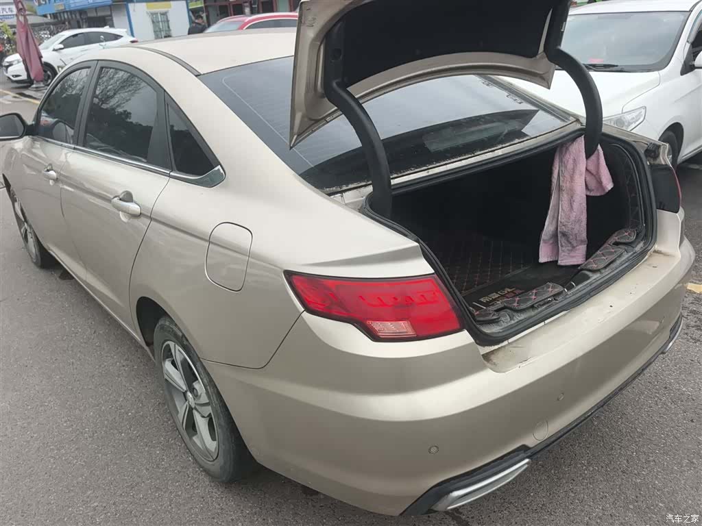 Geely Emgrand, 2019 все фото