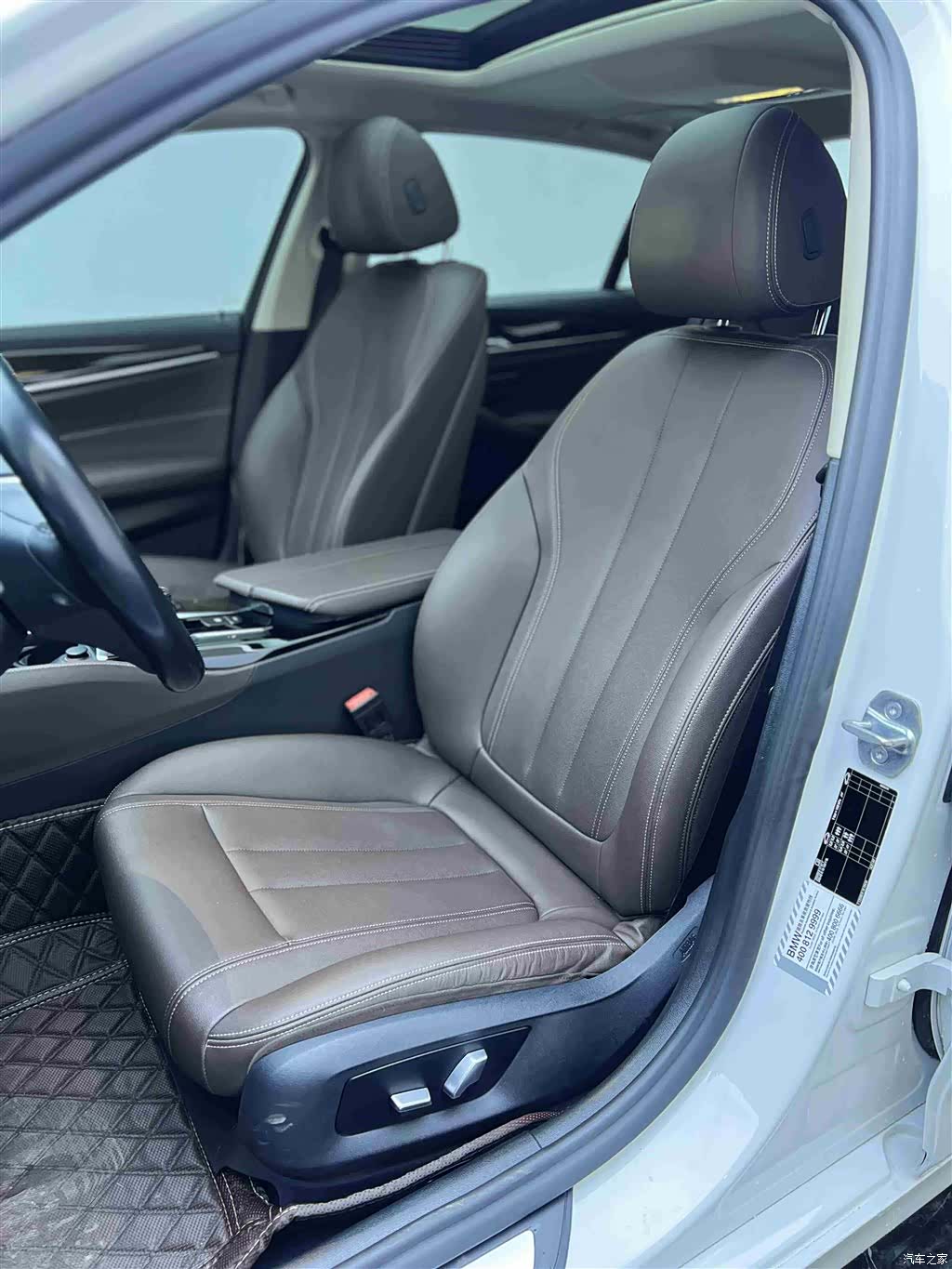 BMW 5 Series, 2019 все фото
