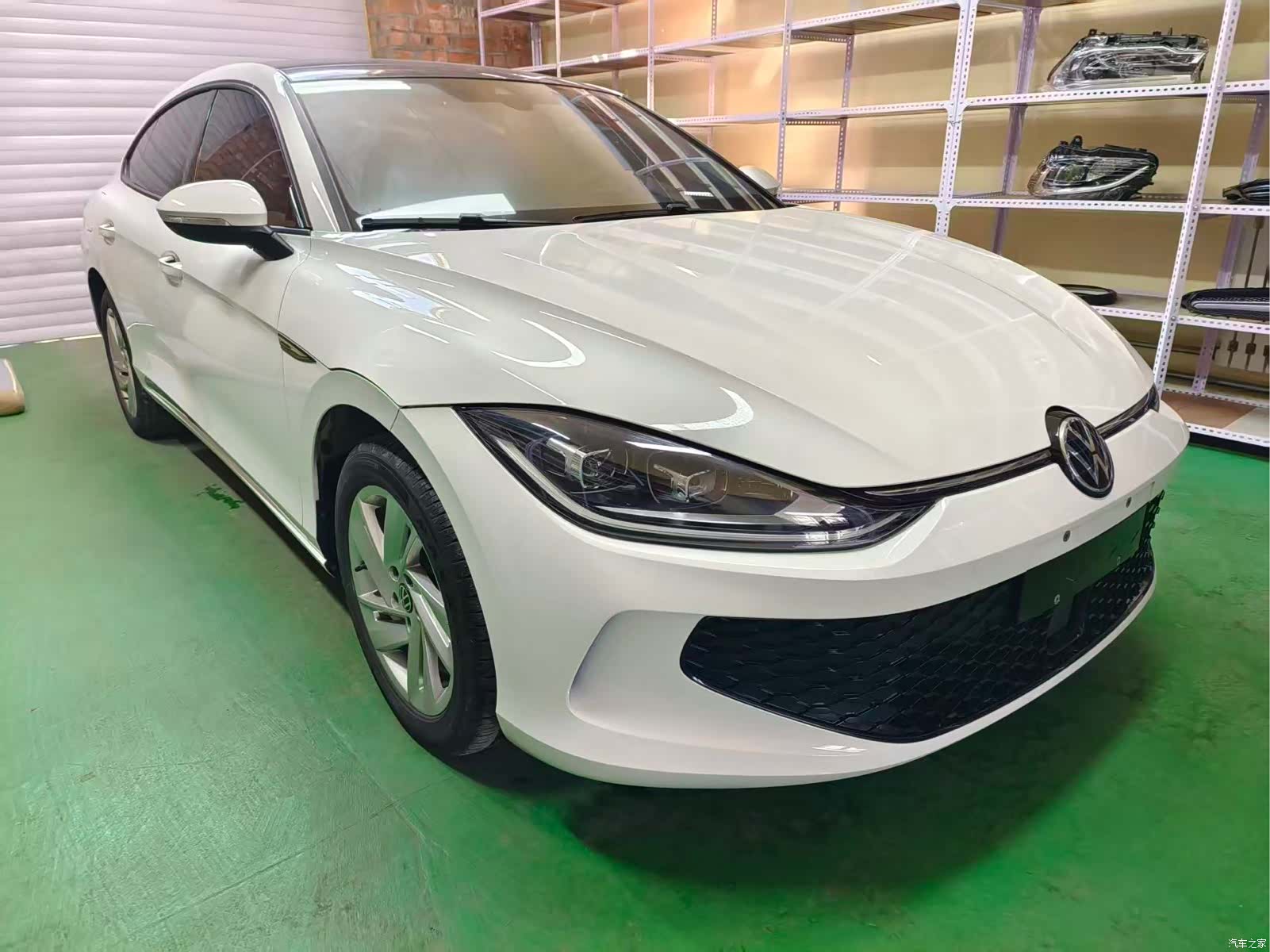 Volkswagen Lamando, 2023 3