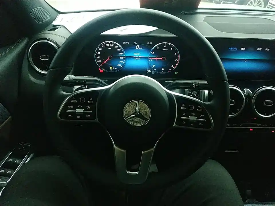 Mercedes-Benz GLB