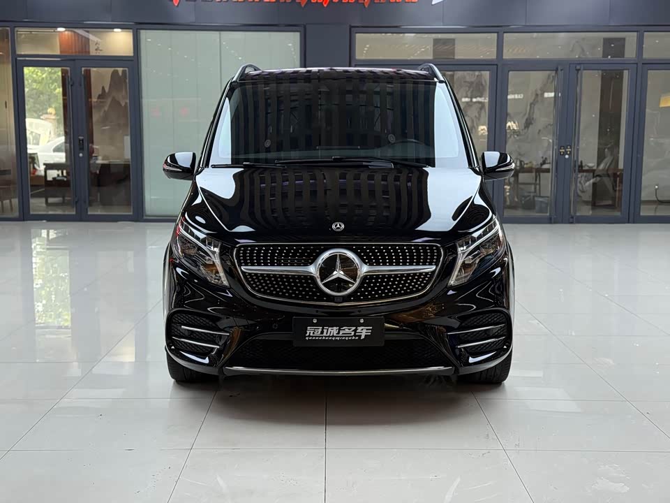 Mercedes-Benz V-class