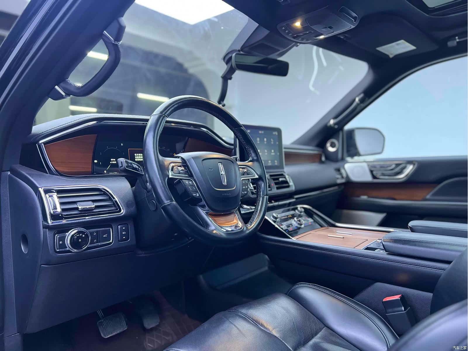 Lincoln Navigator, 2019 4