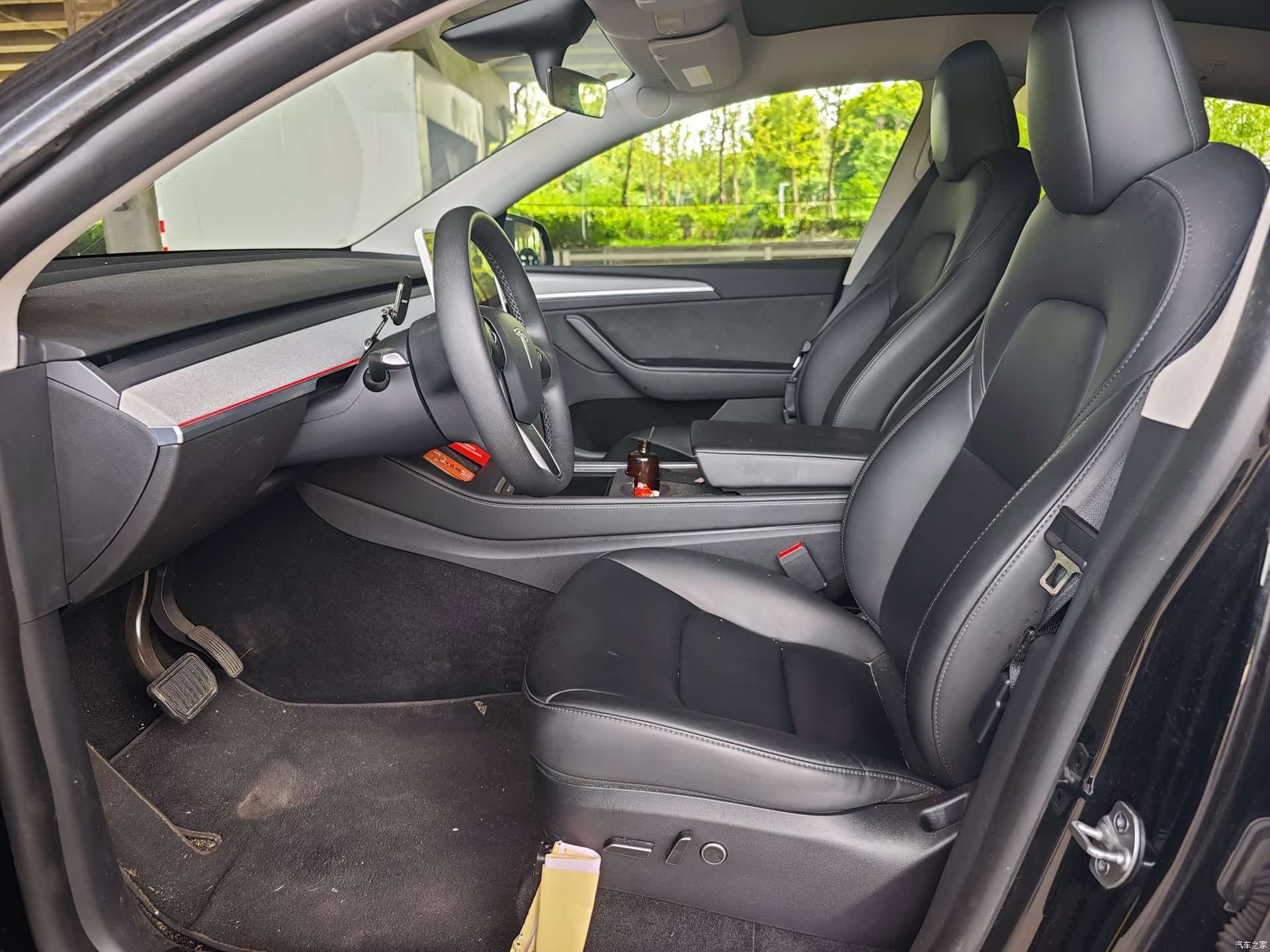 Tesla Model Y, 2023 10