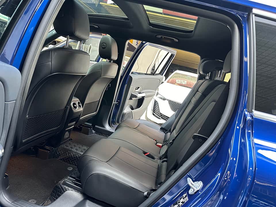 Mercedes-Benz GLB Mercedes-Benz GLB