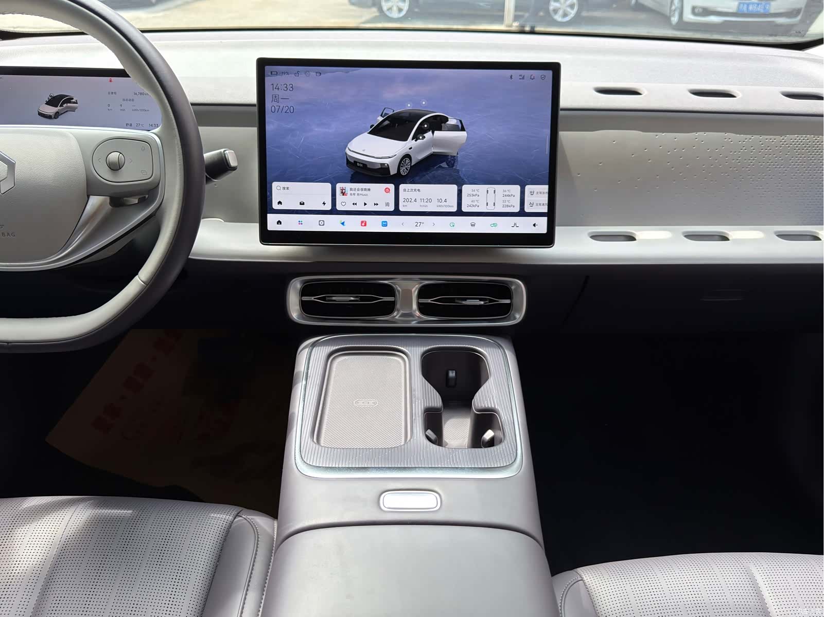 Leapmotor B01, 2025 12