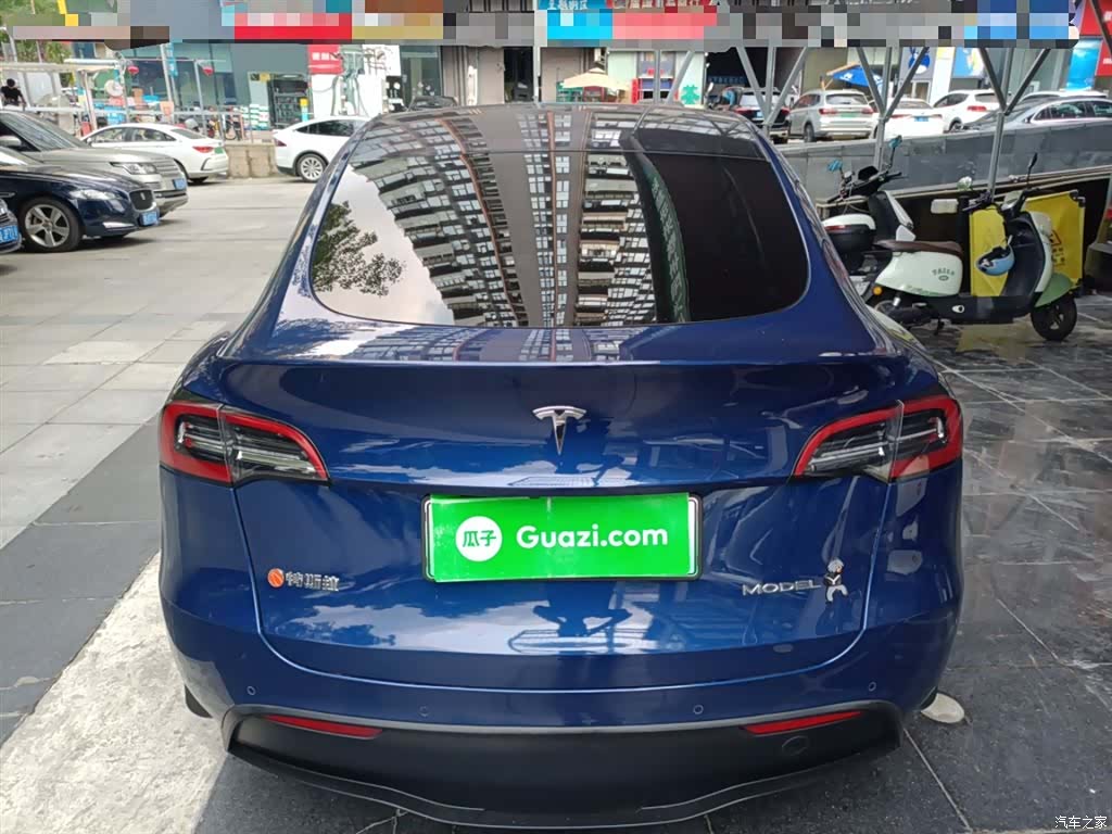Tesla Model Y, 2022 4