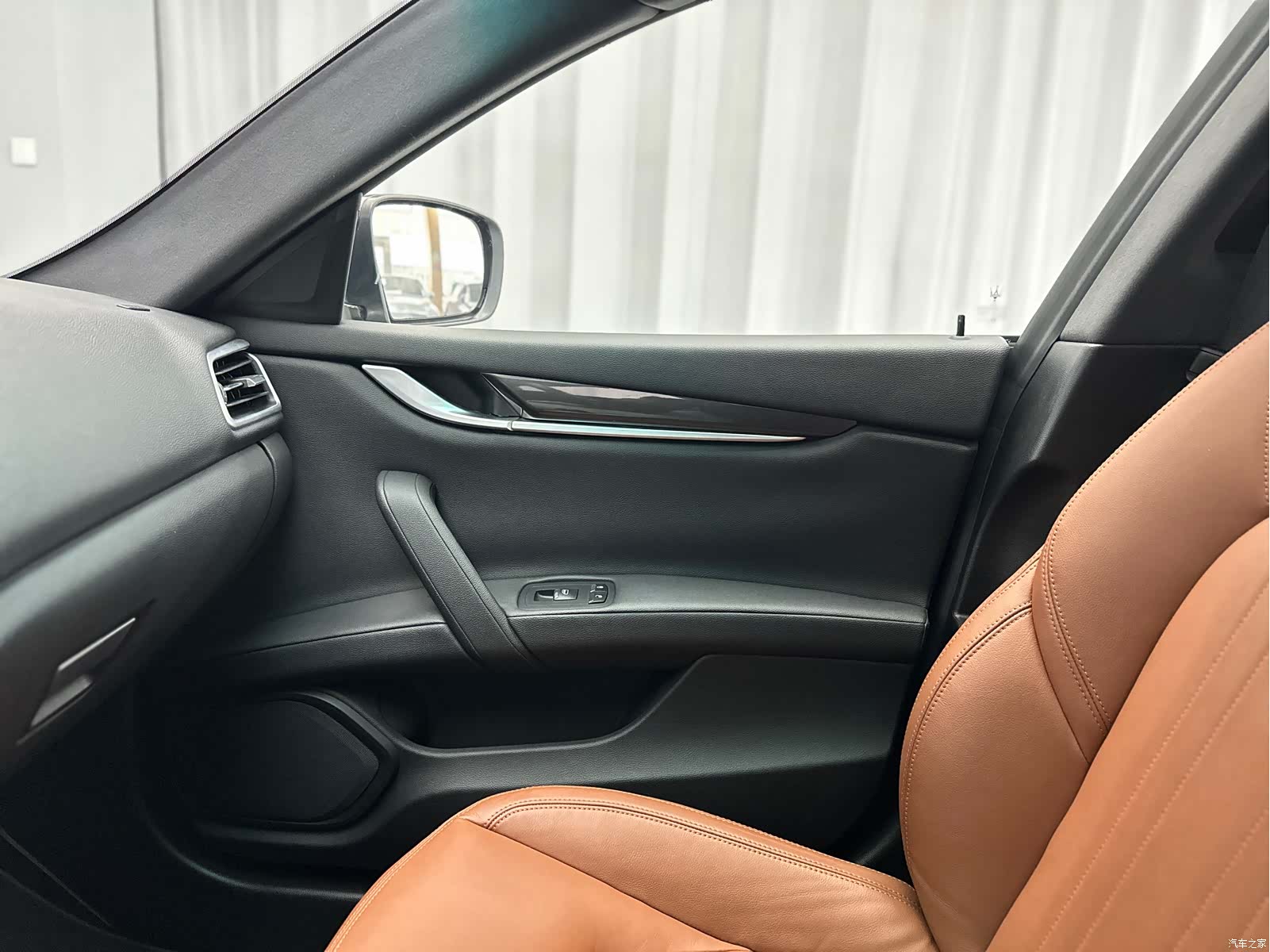 Maserati Ghibli, 2015 32