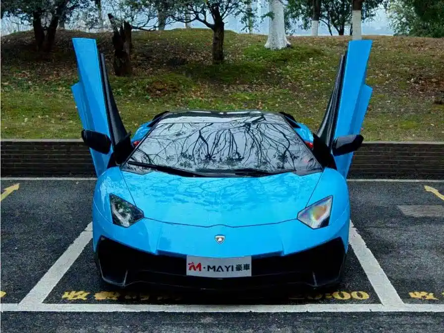 Lamborghini Aventador