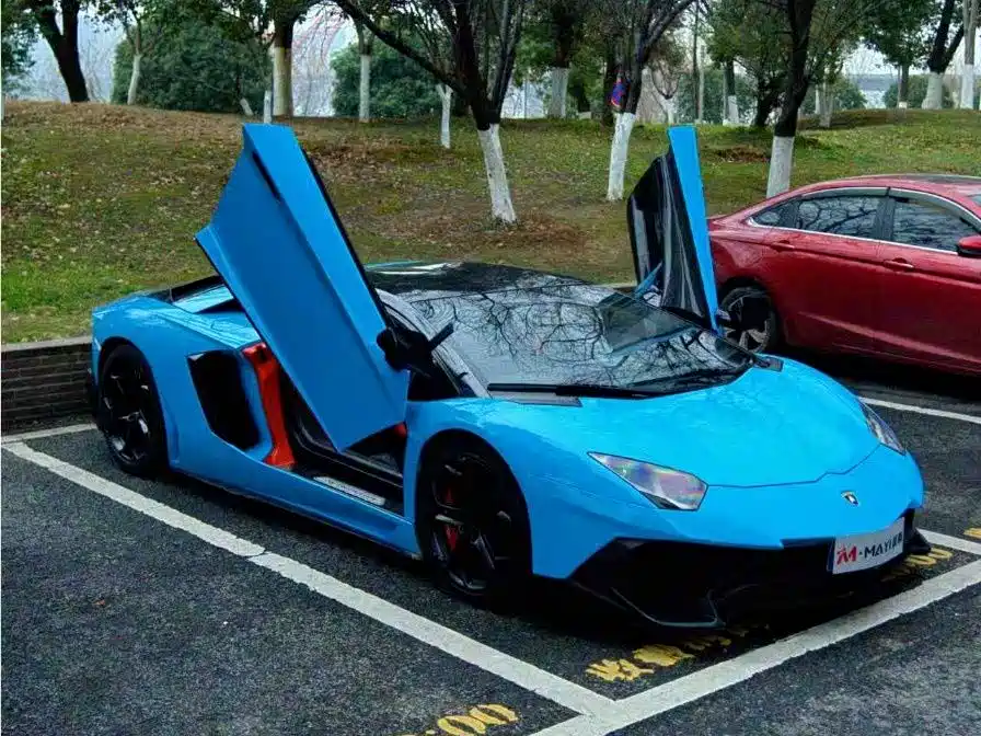 Lamborghini Aventador