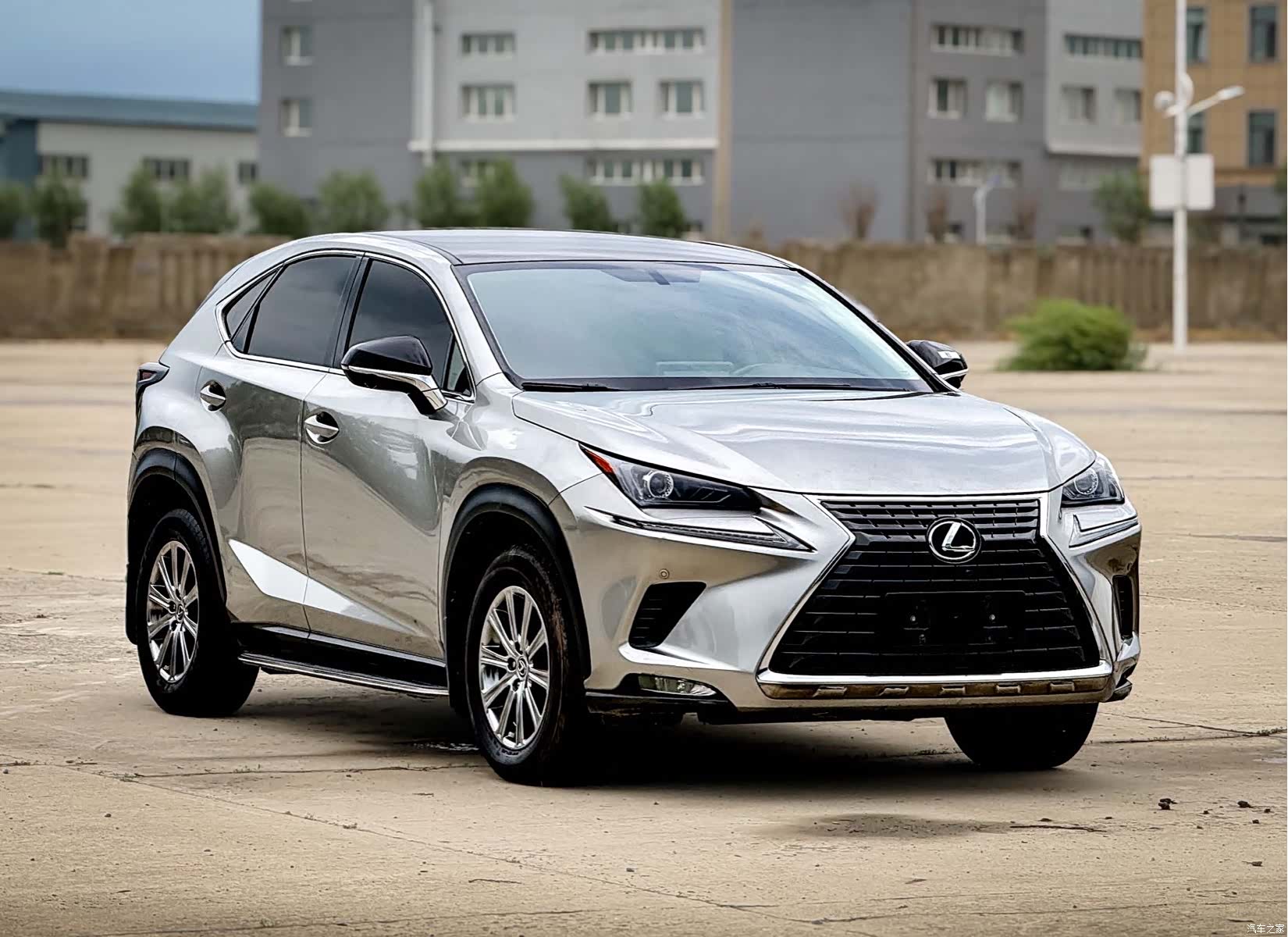 Lexus NX, 2021 3