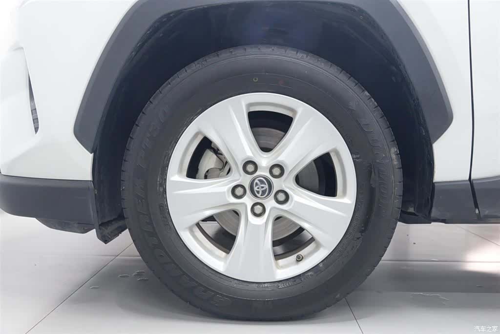 Toyota RAV4, 2022 21