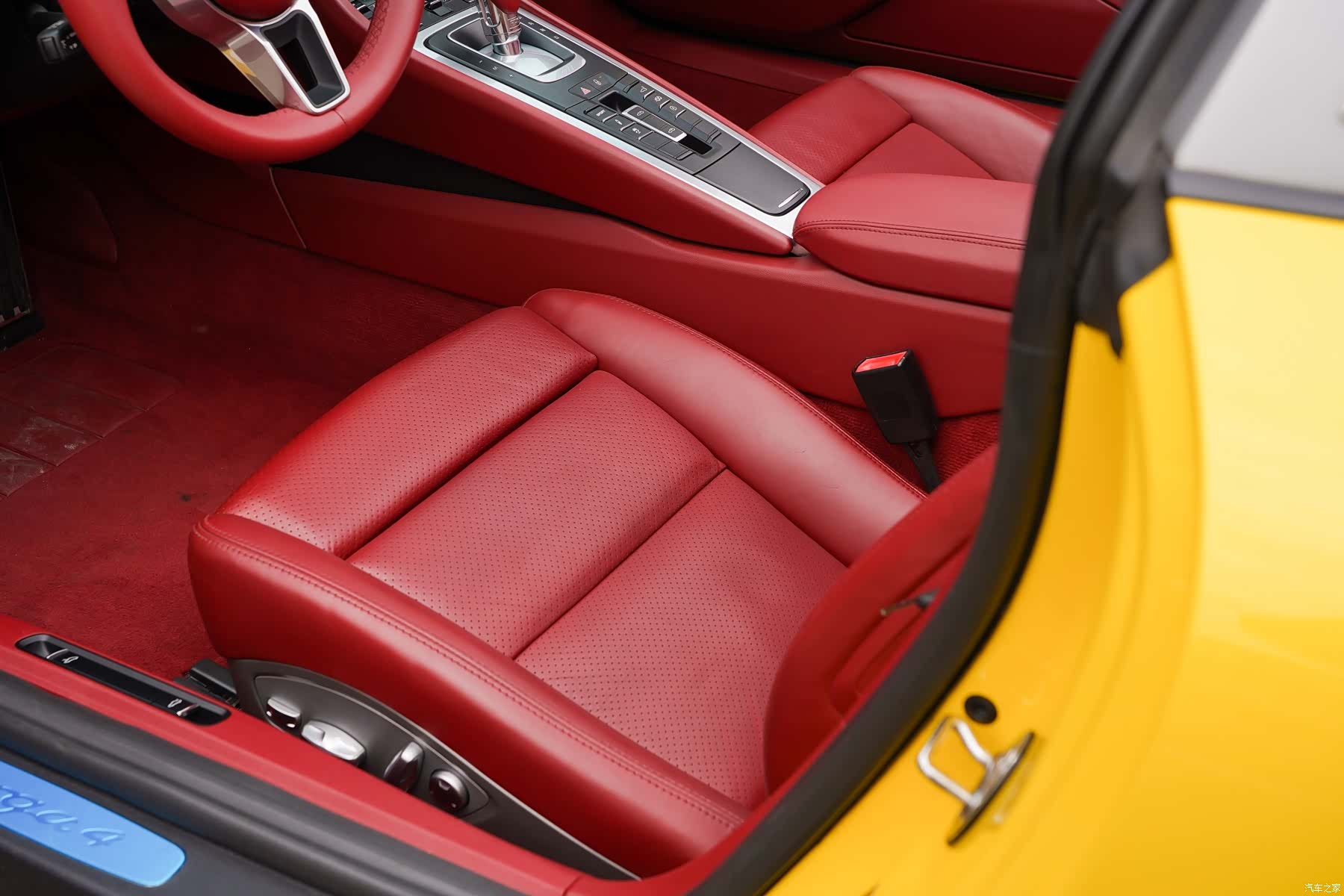 Porsche 911, 2018 15