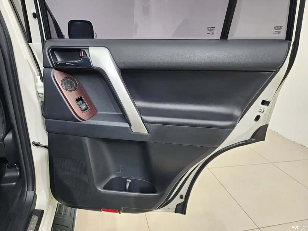Toyota Prado, 2016 все фото