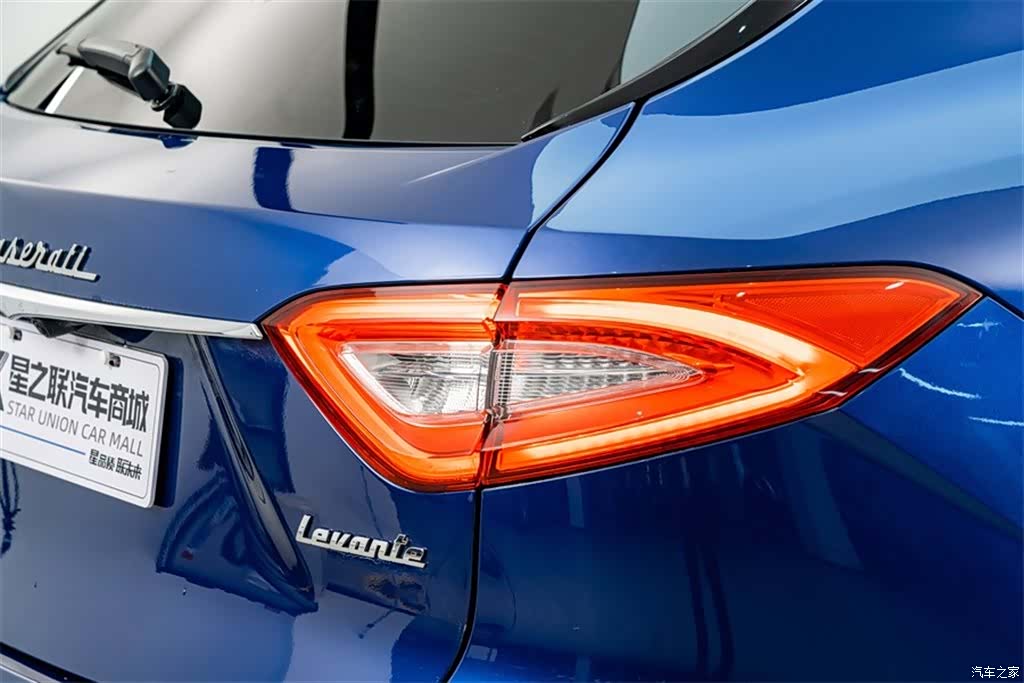 Maserati Levante, 2017 8